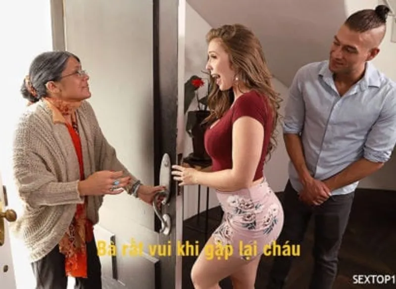 Giới thiệu cô bạn gái với bà